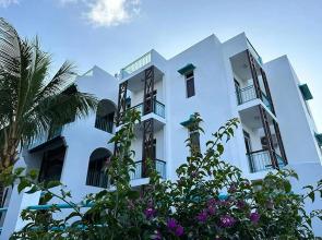 3 bedrooms appartement at Blue Bay 300 m away from the beach with sea view enclosed garden and wifi