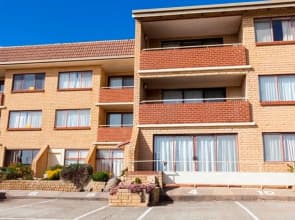 Central Park 7 - the convenience of location & the warmth of comfortab