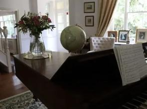 Bozeat House - Country Retreat