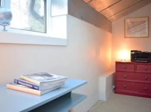 Chic 2 Bedroom Garden House in Dalston