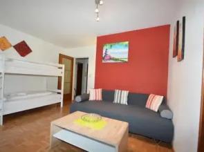 LOW BUDGET Apartment Areit Lozano by Apartments Ged