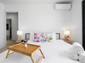 New Ocean View Infinity Pool Steps 2 Babybeach