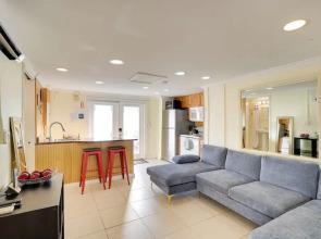 Detached Backyard Studio in Fort Lauderdale!