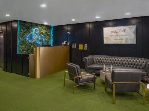 Lord & Moris - Times Square Hotel