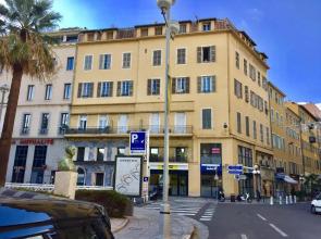 SUEDE PROMENADE Duplex apartment at 1 min from the sea 2 baths