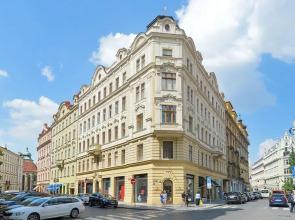 Old Town Square Corner Apartment