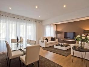 Central Apartment 127 by Saboia Collection