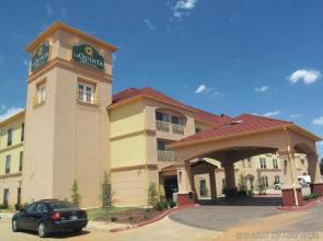 La Quinta Inn & Suites by Wyndham Woodward