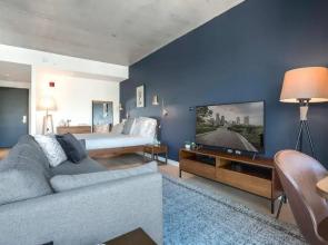 Luxurious Studio in the Seaport District