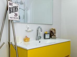 Terrace & View on Dallal square by FeelHome