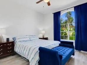 Siesta Key Marvel Pool SPA Deeded Beach Access