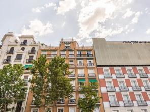 4pax. With 2 Bds. & 2 Bathrooms Next to Atocha Train Station