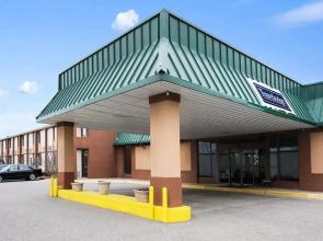 Travelodge By Wyndham Sturgis