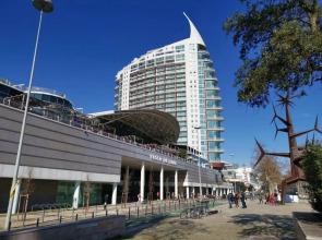 Entire floor parque nacoes prime apartments expo30