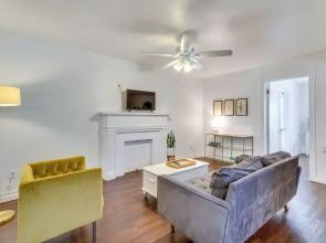 Heart of OKC Plaza District: Duplex Near Shops!