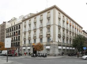 Escala Ópera - Adults Only