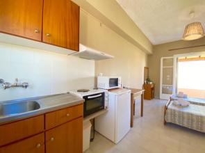 Honey Studio - Sidari Center