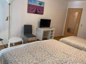 Beste Lage in Rostock: 2-Zimmerwohnung mit Balkon im 1.OG