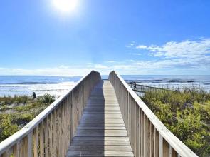 Seascape 2206 - Shore Thing