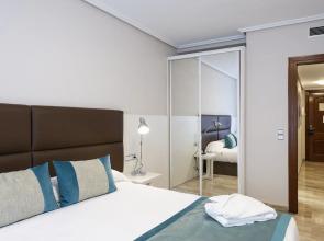 Aparthotel Los Girasoles