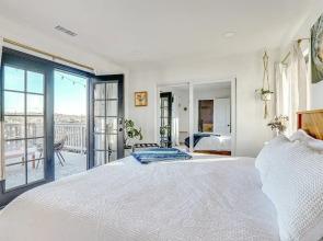 South Oceanside Gem w/ Pool & Spa - 2 Mi to Beach!