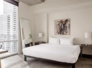 Austin Vibrant 1BD 1BA Apartment