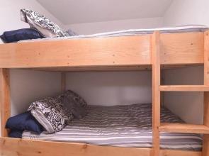 Seattle Vacation Home: The Dawg Pound