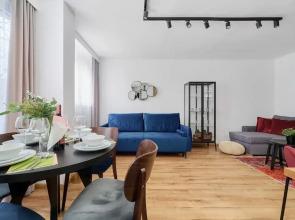 Wroclaw Old Town Nozownicza by Renters