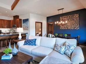 Luxury Two Bedroom Residence Steps From Heavenly Village by RedAwning