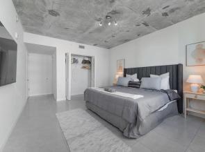 Awesome 2BR Family Apt at Midblock Miami