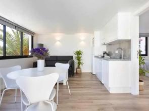 SUNNY ISLAND LAGO MARTIANEz 5