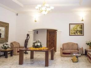 Embassy Suites Hotels & Restaurant