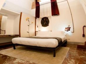 Il Convento dei Fiori di Seta