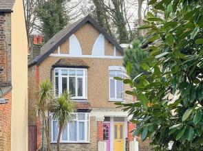 Historic 3-Bedroom Home in the Heart of Greenwich