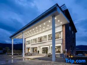 ShangriLa Songjianyunyue Holiday Hotel