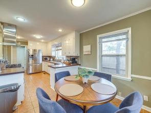 Tulsa Home 5 Mi to Downtown: Groups Welcome!