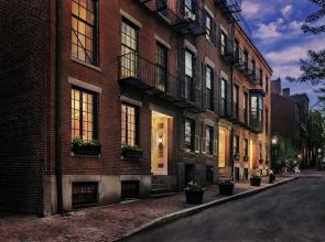 Maverick Suites at 40 Temple St