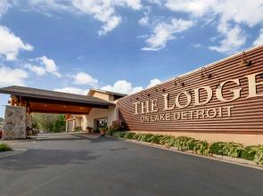 Best Western Premier The Lodge on Lake Detroit