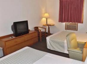 Coratel Inn & Suites By Jasper Northfield