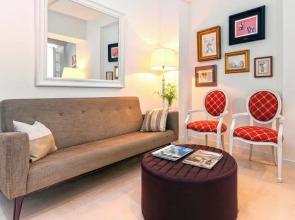 House With Terrace Near Cathedral. Mateos Gago VI