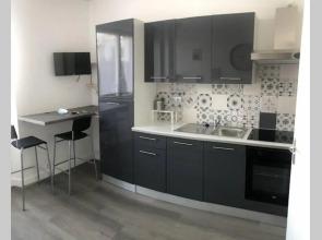 YANNADAL/studio cosy avec vraie cuisine à Recouvrance/ proche Tram/bus et proximité avec l'Arsenal