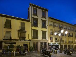 Apartamentos Escudo del Carmen 19