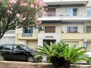 Modern, 1 Bedroom Apartment With Wifi And A Balcony Near Cannes 50m Fr