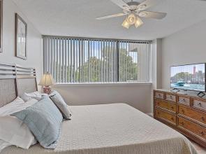 Hawk's Sea Nest 2 Bedroom Condo by RedAwning