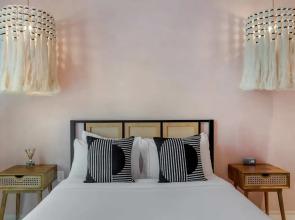 Artisan Studio- Breakfast Nook by Design District