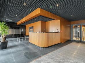 Modern Apartment With Parking by Renters