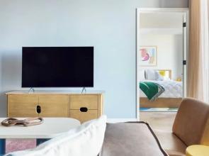 Emos by Avantstay Brand New Condo Room in Austin w/ Amazing Amenities!