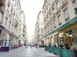 Honorê - Hôtel Pour Nomades Rêveurs - 58 Mercière