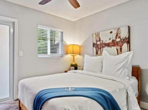 Wilton Manors 2BR Charm Walk to the Drive
