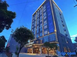 JI Hotel (Baoshan Yongchang Avenue)